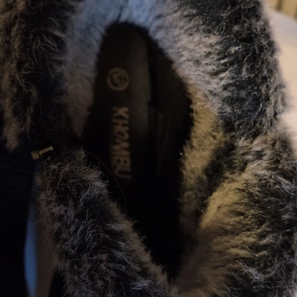 Khombu faux fur boots
